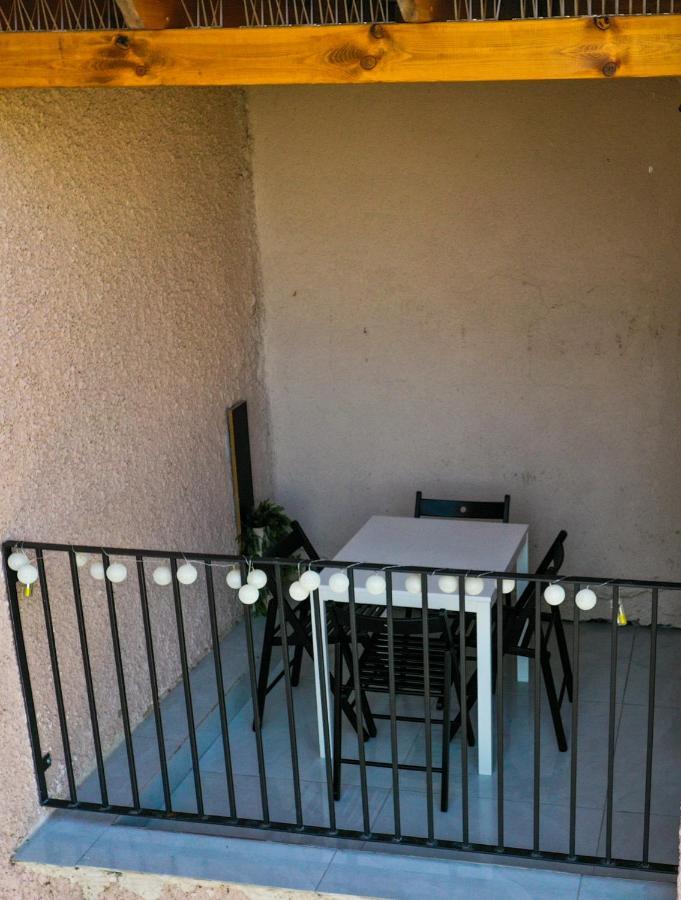 Grey House 2 Eilat Exterior photo